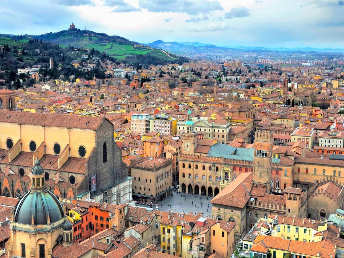Little Secret Apartment By Wonderful Italy Bologna Luaran gambar